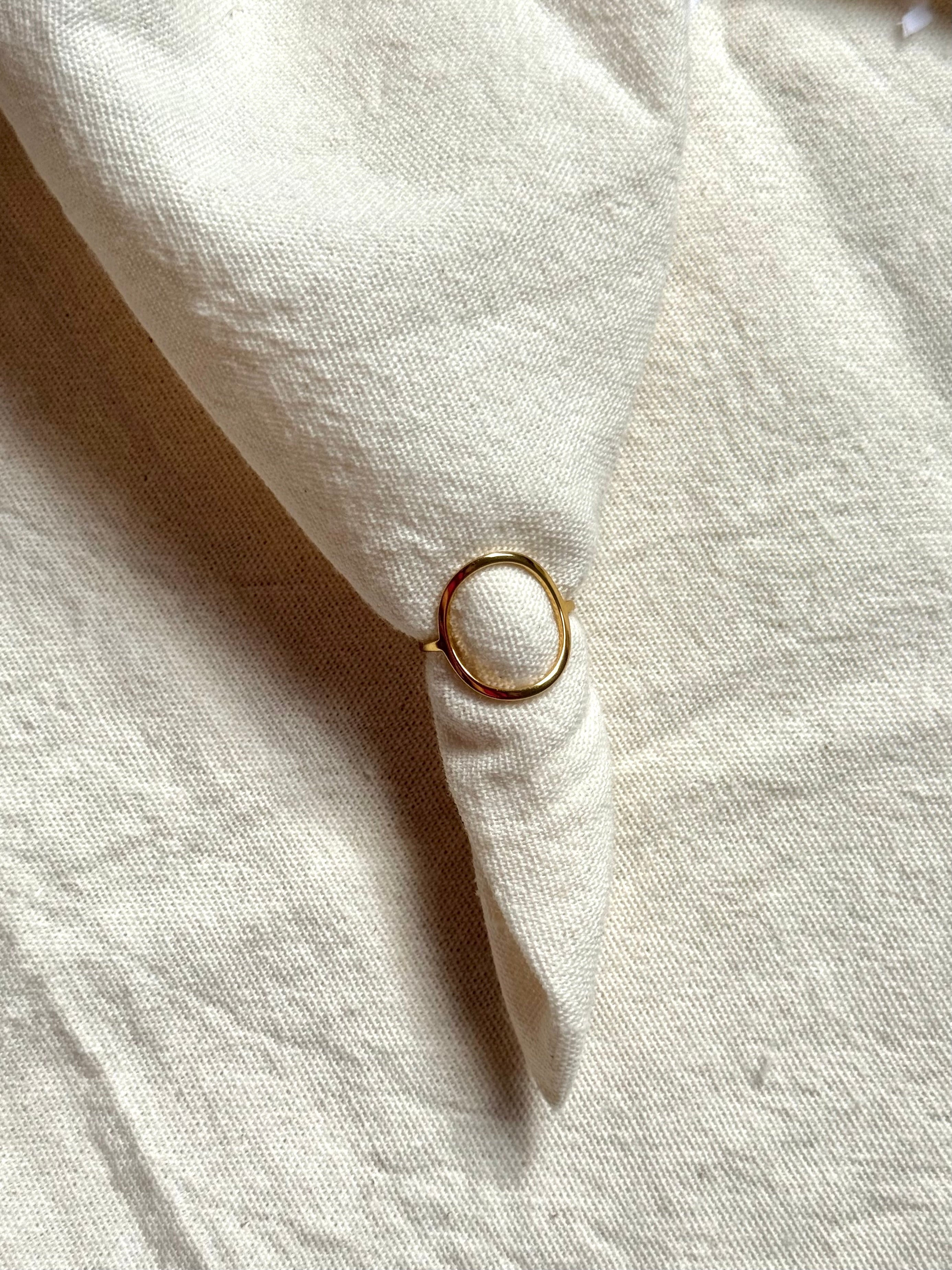 Anillo Oval Drop