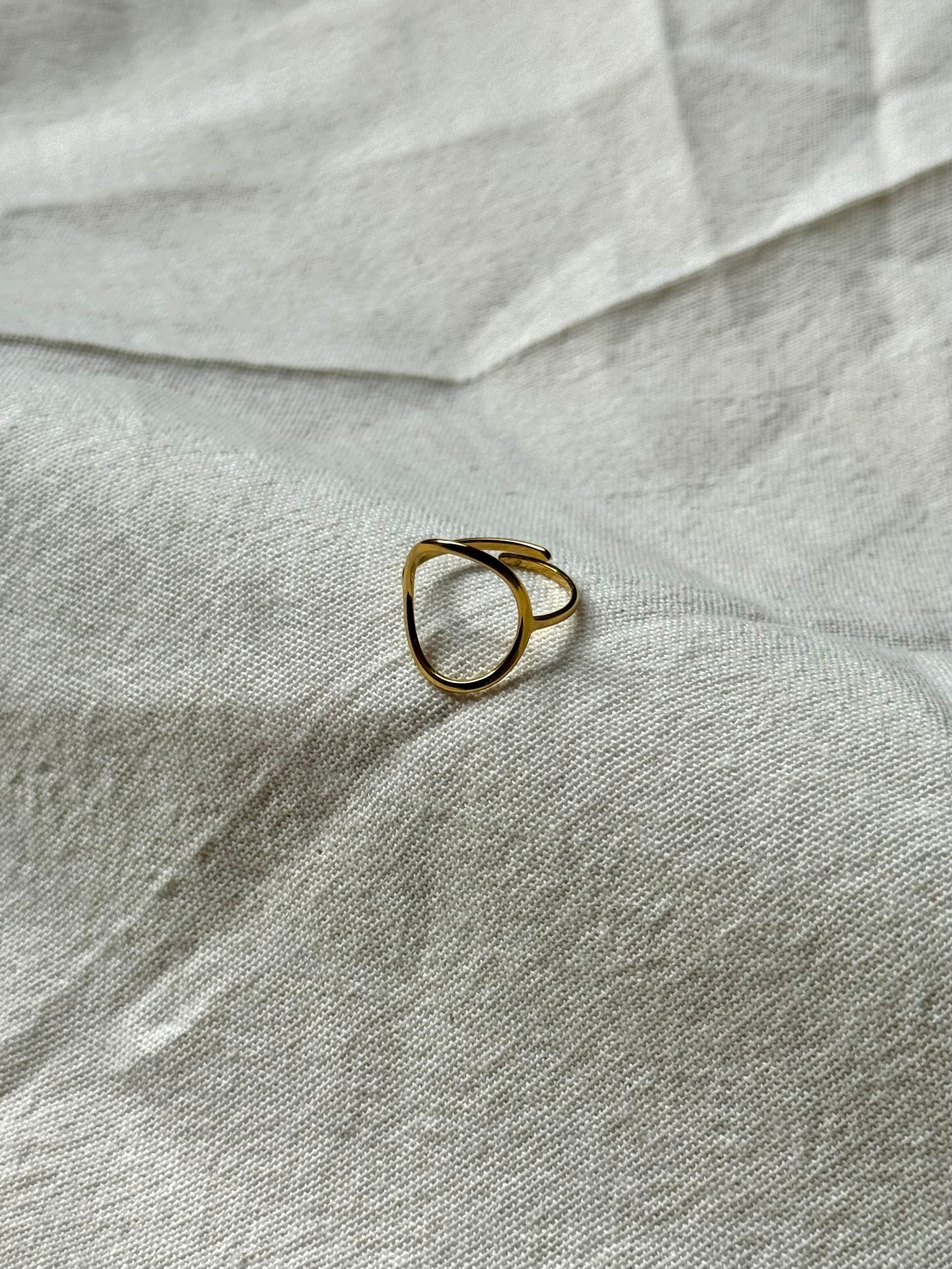Anillo Oval Drop