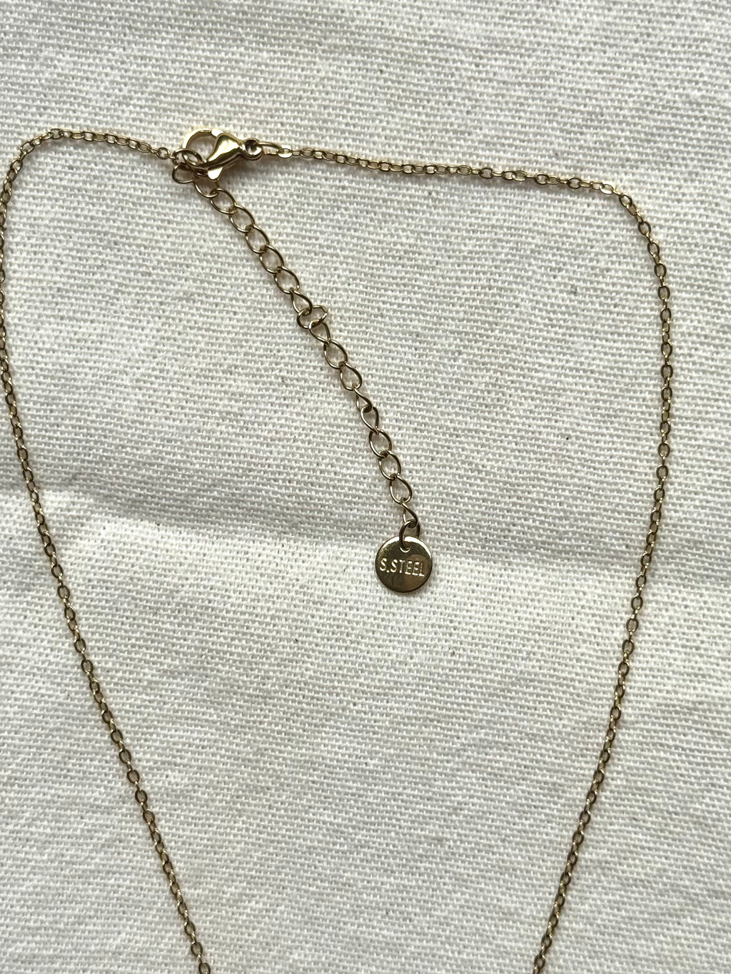 Collar Oval Drop