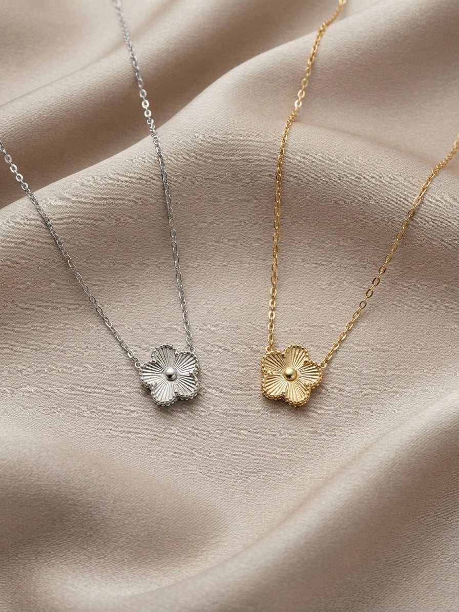 Collar Flora