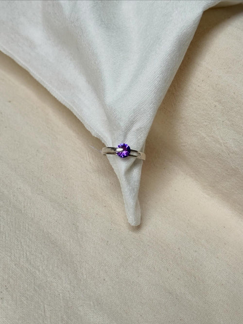 Anillo Violet Cosmos